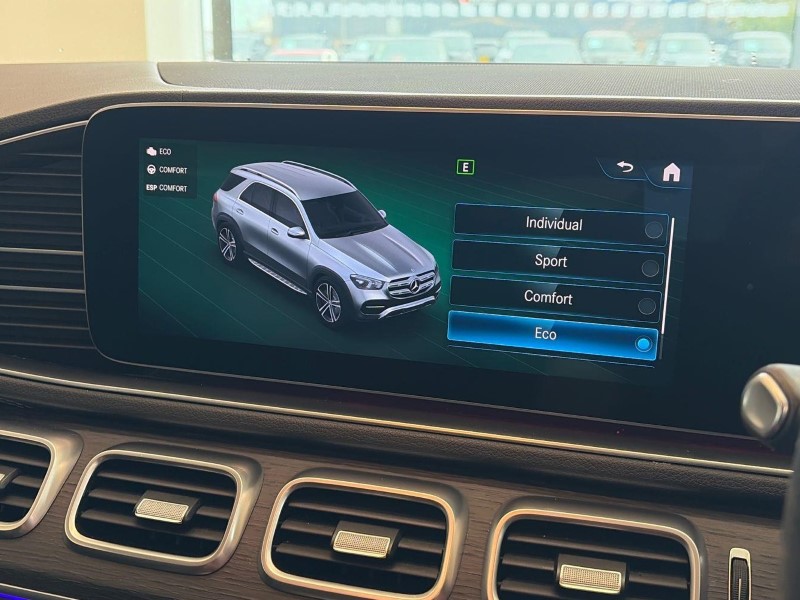 2020 (70) MERCEDES-BENZ GLE 300d 4Matic AMG Line Premium 5dr 9G-Tronic 5845951