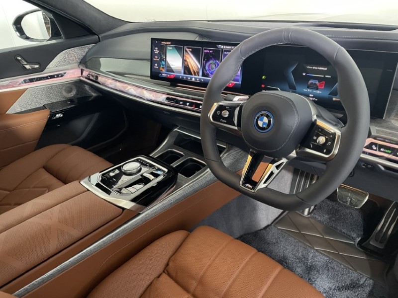  BMW I7 400kW xDrive60 M Sport Pro 105.7kWh 4dr Auto 3725814