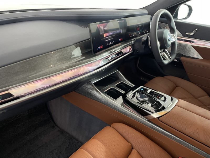  BMW I7 400kW xDrive60 M Sport Pro 105.7kWh 4dr Auto 3725848