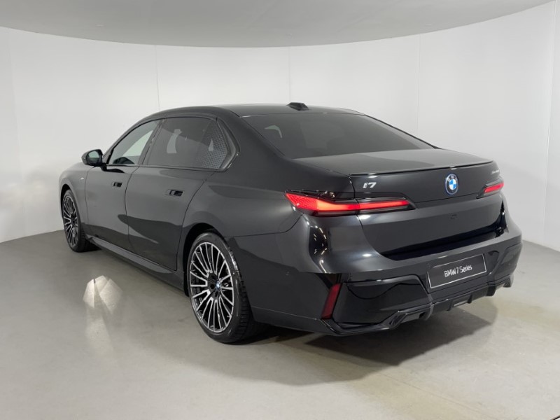  BMW I7 400kW xDrive60 M Sport Pro 105.7kWh 4dr Auto 3725875