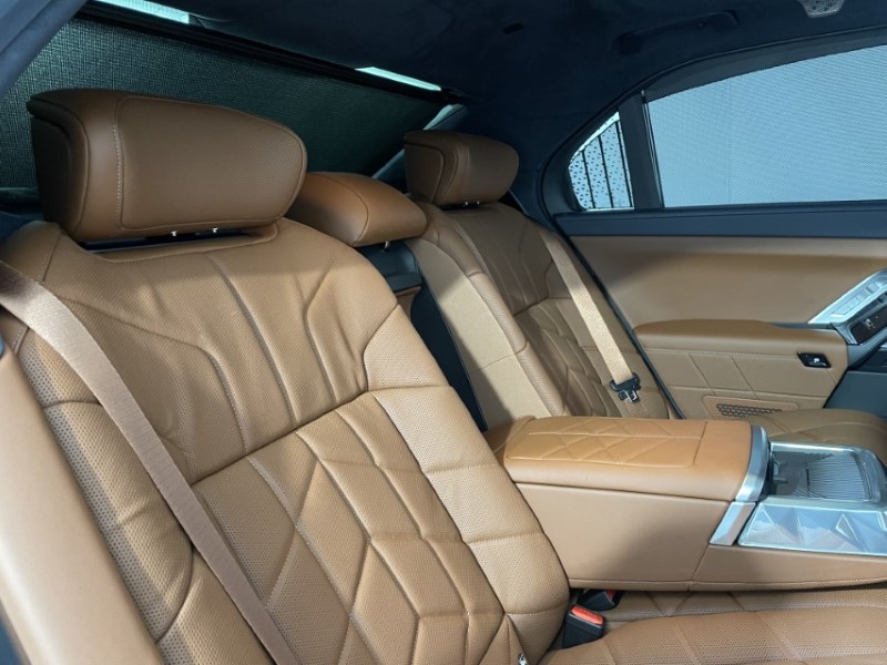  BMW I7 400kW xDrive60 M Sport Pro 105.7kWh 4dr Auto 3725841