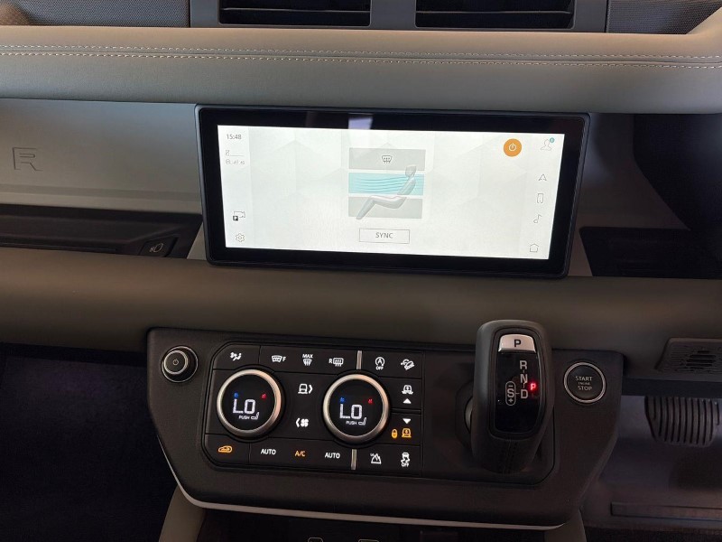 2023 (73) LAND ROVER DEFENDER 3.0 D250 SE 110 5dr Auto 5844203
