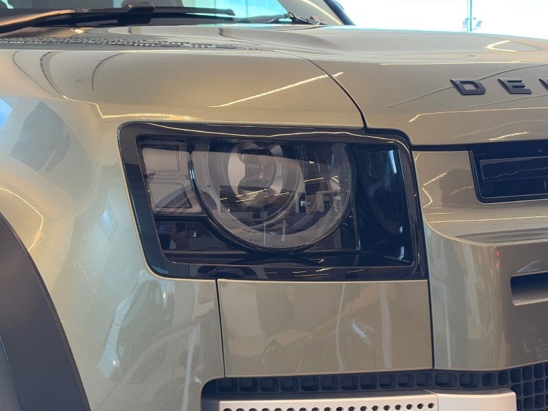 2023 (73) LAND ROVER DEFENDER 3.0 D250 SE 110 5dr Auto 5844187