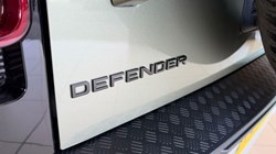 2023 (73) LAND ROVER DEFENDER 3.0 D250 SE 110 5dr Auto 5844216