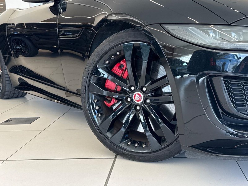 2023 (23) JAGUAR F-TYPE 5.0 P450 Supercharged V8 R-Dynamic Black 2dr Auto 5886939