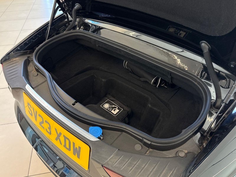 2023 (23) JAGUAR F-TYPE 5.0 P450 Supercharged V8 R-Dynamic Black 2dr Auto 5886935