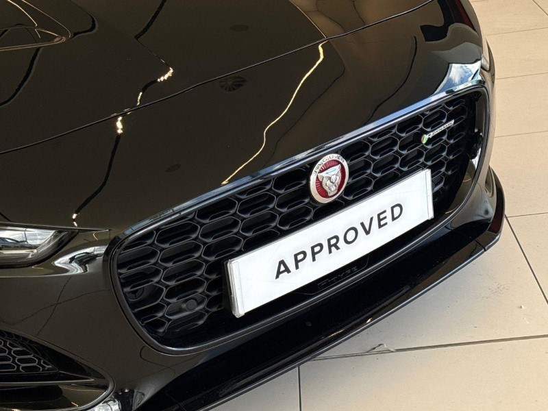 2023 (23) JAGUAR F-TYPE 5.0 P450 Supercharged V8 R-Dynamic Black 2dr Auto 5886938