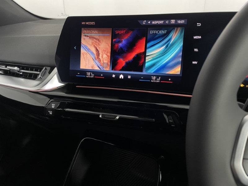  BMW 2 SERIES 220i MHT M Sport 5dr DCT 4383659