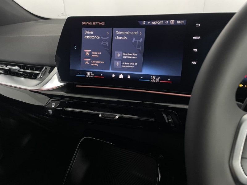  BMW 2 SERIES 220i MHT M Sport 5dr DCT 4383660