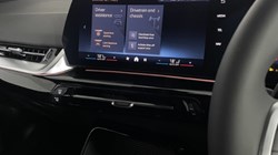 BMW 2 SERIES 220i MHT M Sport 5dr DCT 4383660