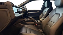 2024 (24) PORSCHE CAYENNE E-Hybrid 5dr Tiptronic S 5841432
