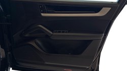 2024 (24) PORSCHE CAYENNE E-Hybrid 5dr Tiptronic S 5841450