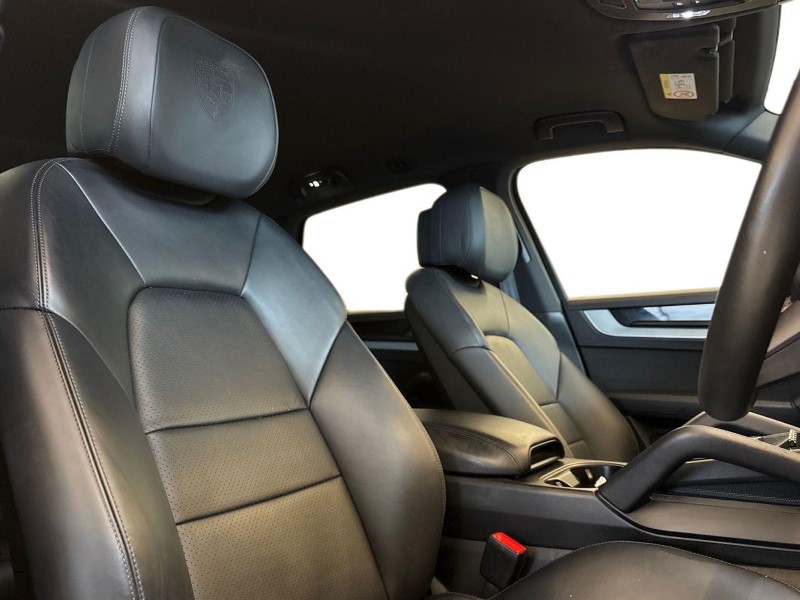 2024 (24) PORSCHE CAYENNE E-Hybrid 5dr Tiptronic S 5841454