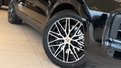2024 (24) PORSCHE CAYENNE E-Hybrid 5dr Tiptronic S 5841471