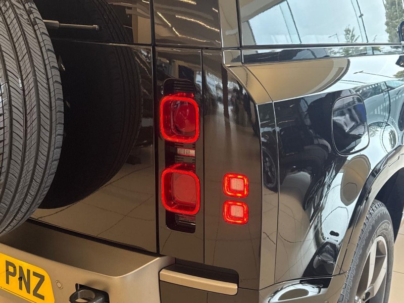2024 (74) LAND ROVER COMMERCIAL DEFENDER 3.0 D250 Hard Top X-Dynamic HSE Auto [3 Seat] 5838468