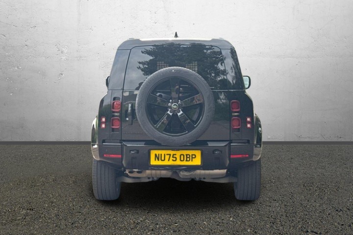 2025 (75) LAND ROVER DEFENDER 3.0 D250 X-Dynamic SE 90 3dr Auto 5624795