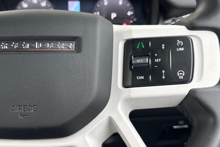 2025 (75) LAND ROVER DEFENDER 3.0 D250 X-Dynamic SE 90 3dr Auto 5624818