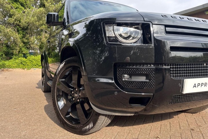 2025 (75) LAND ROVER DEFENDER 3.0 D250 X-Dynamic SE 90 3dr Auto 5624830