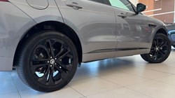 2024 (74) JAGUAR F-PACE 2.0 P400e R-Dynamic HSE Black 90th Anniv 5dr Auto 5847520