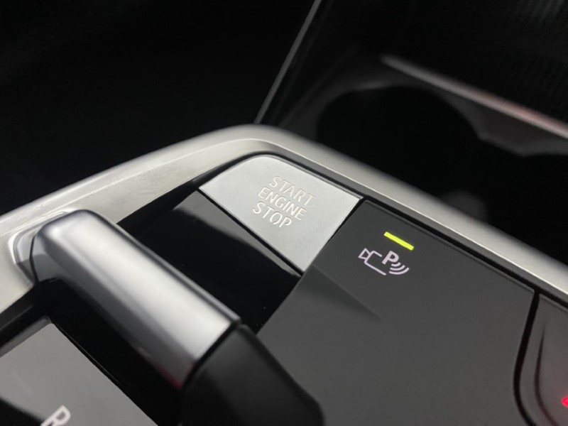  BMW 2 SERIES 230e xDrive M Sport 5dr DCT 4185720