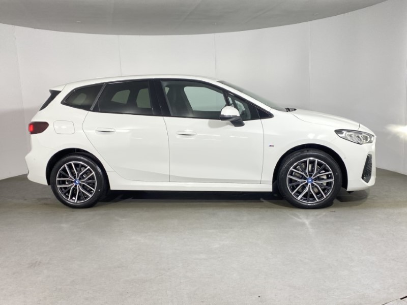  BMW 2 SERIES 230e xDrive M Sport 5dr DCT 4185759