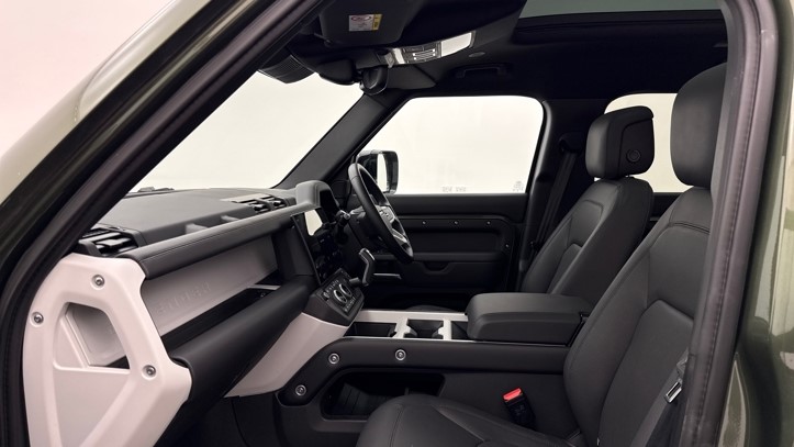 2026 (75) LAND ROVER DEFENDER 3.0 D350 X-Dynamic HSE 110 5dr Auto [7 Seat] 5854378