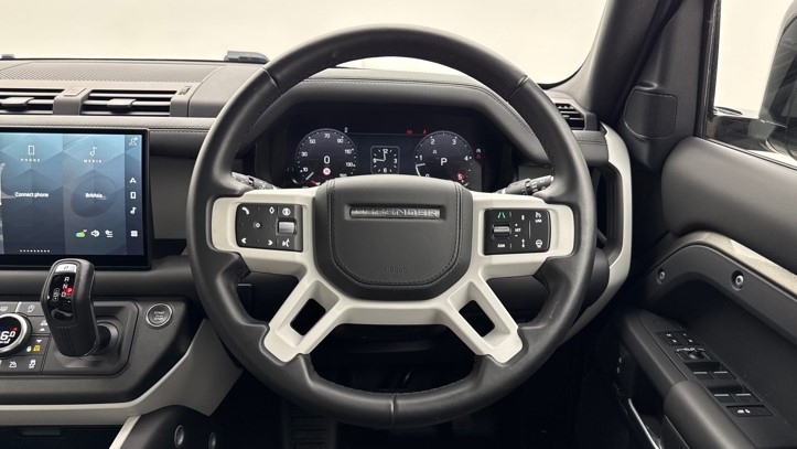2024 (74) LAND ROVER DEFENDER 3.0 D350 X-Dynamic HSE 110 5dr Auto [7 Seat] 5854195