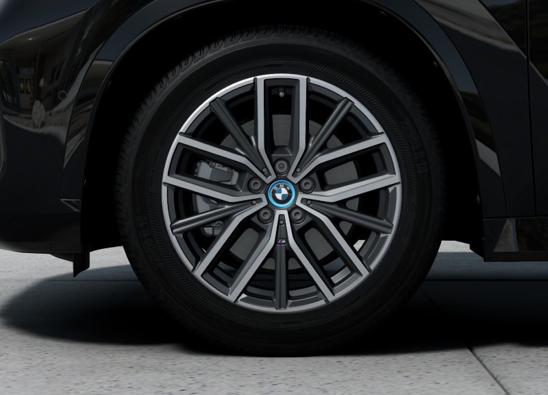  BMW iX1 230kW xDrive30 M Sport 65kWh 5dr Auto 4052688