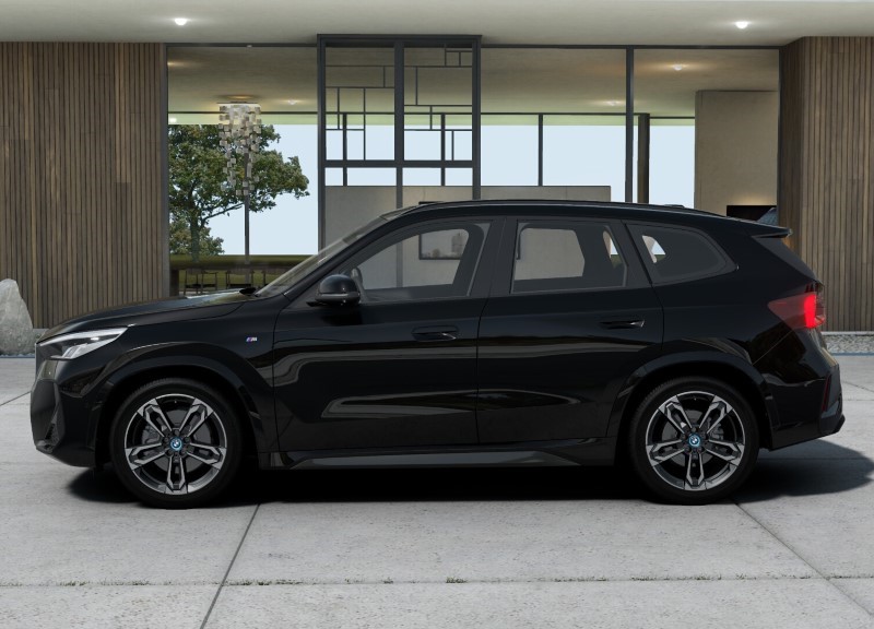  BMW iX1 230kW xDrive30 M Sport 65kWh 5dr Auto 4053043