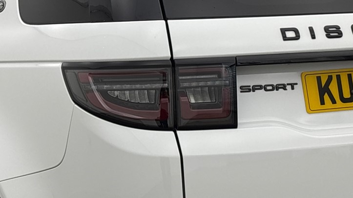 2025 (25) LAND ROVER DISCOVERY SPORT 2.0 D200 Dynamic HSE 5dr Auto [7 Seat] 5854414