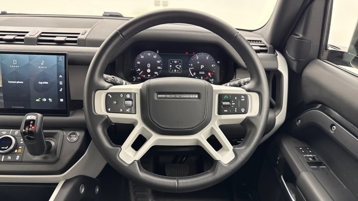 2024 (74) LAND ROVER DEFENDER 3.0 D350 X-Dynamic HSE 90 3dr Auto 5854264