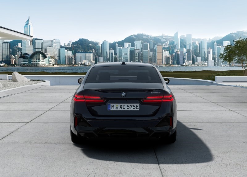  BMW 5 SERIES 530e M Sport Pro 4dr Auto 4134861