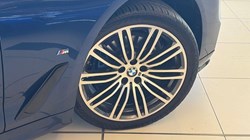 2019 (69) BMW 5 SERIES 530e M Sport 4dr Auto 5935745