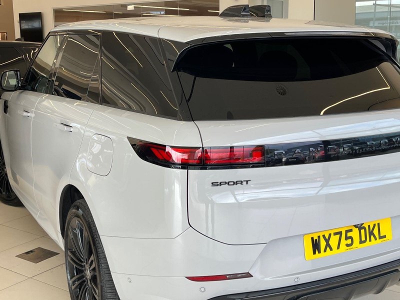 2025 (75) LAND ROVER RANGE ROVER SPORT 3.0 P460e Dynamic SE 5dr Auto 5878211