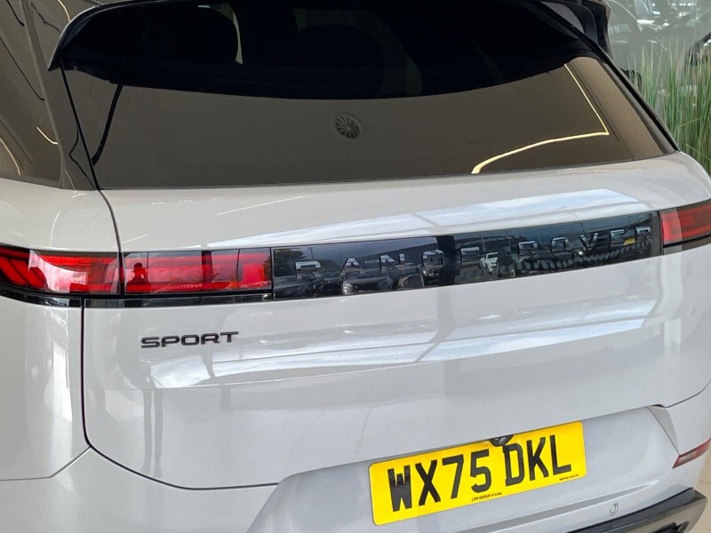 2025 (75) LAND ROVER RANGE ROVER SPORT 3.0 P460e Dynamic SE 5dr Auto 5878239