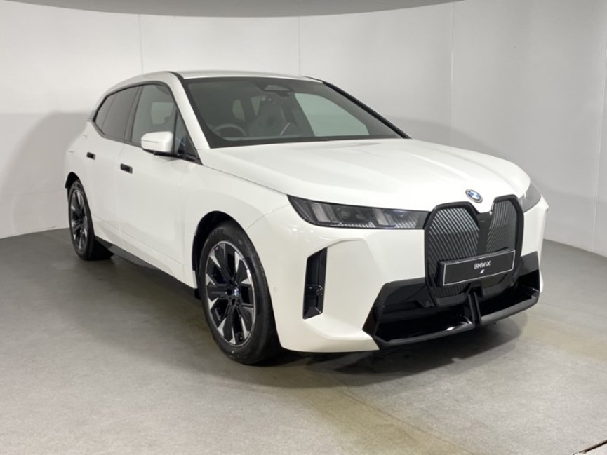 BMW iX