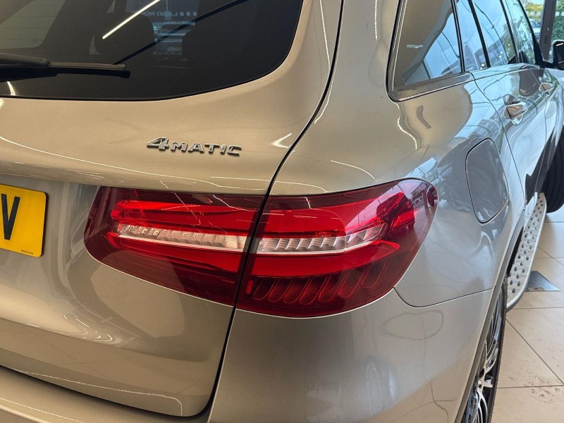 2019 (19) MERCEDES-BENZ GLC 250d 4Matic AMG Night Edition 5dr 9G-Tronic 5910849