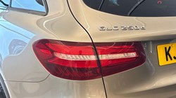 2019 (19) MERCEDES-BENZ GLC 250d 4Matic AMG Night Edition 5dr 9G-Tronic 5910823