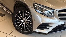 2019 (19) MERCEDES-BENZ GLC 250d 4Matic AMG Night Edition 5dr 9G-Tronic 5910844