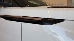 2022 (22) LAND ROVER RANGE ROVER VELAR 2.0 P400e R-Dynamic SE 5dr Auto 5857638