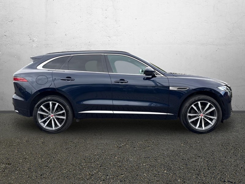 2022 (22) JAGUAR F-PACE 2.0 D200 R-Dynamic SE 5dr Auto AWD 5880753