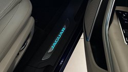 2022 (22) JAGUAR F-PACE 2.0 D200 R-Dynamic SE 5dr Auto AWD 5880785