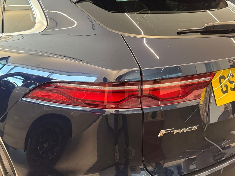 2022 (22) JAGUAR F-PACE 2.0 D200 R-Dynamic SE 5dr Auto AWD 5880792