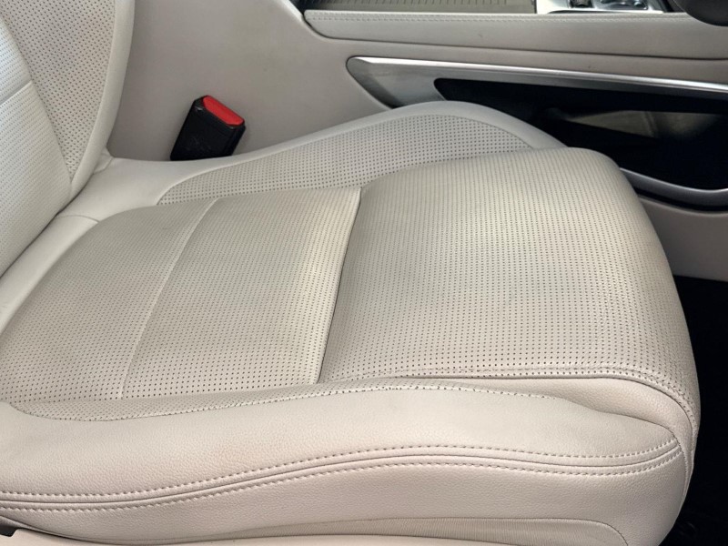 2022 (22) JAGUAR F-PACE 2.0 D200 R-Dynamic SE 5dr Auto AWD 5880772