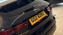 2022 (22) JAGUAR F-PACE 2.0 D200 R-Dynamic SE 5dr Auto AWD 5880804