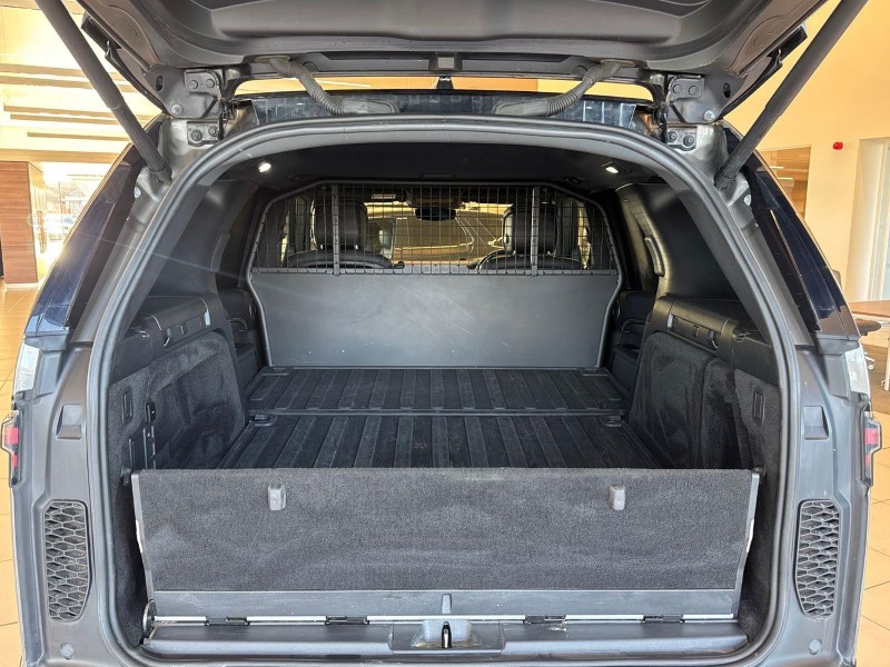 2023 (73) Discovery 3.0 D300 Dynamic HSE Commercial Auto 5888257