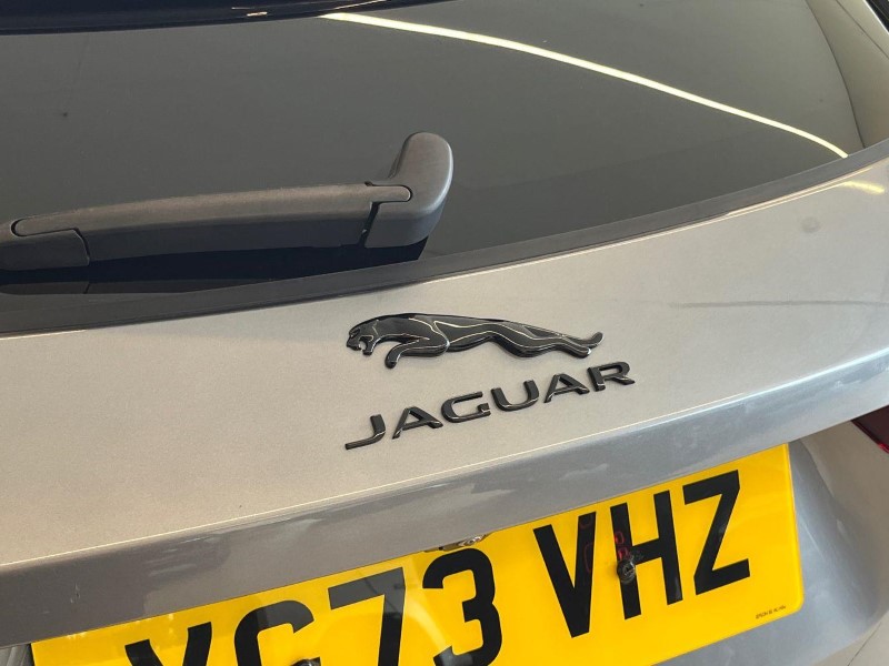 2023 (73) JAGUAR F-PACE 2.0 D200 R-Dynamic SE Black 5dr Auto AWD 5874135