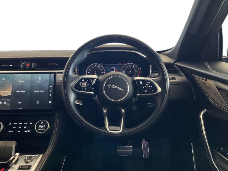 2023 (73) JAGUAR F-PACE 2.0 D200 R-Dynamic SE Black 5dr Auto AWD 5874102
