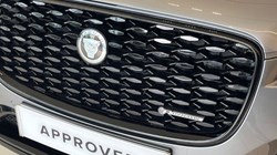 2023 (73) JAGUAR F-PACE 2.0 D200 R-Dynamic SE Black 5dr Auto AWD 5874145