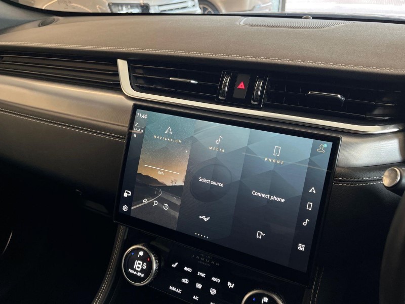 2023 (73) JAGUAR F-PACE 2.0 D200 R-Dynamic SE Black 5dr Auto AWD 5874117